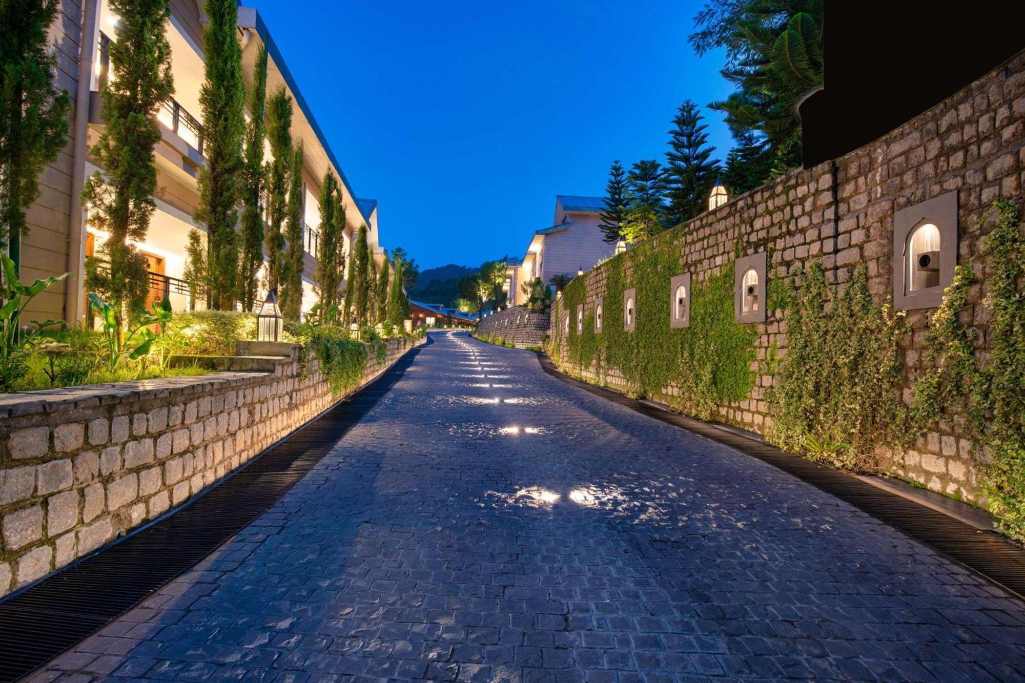Radisson Blu Resort Dharamshala Exteriör bild